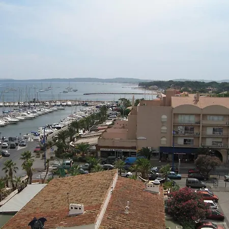 A Hyeres, Proche Et Port, Parking Et Wifi Inclus - Fr-1-335-200 Апартаменты